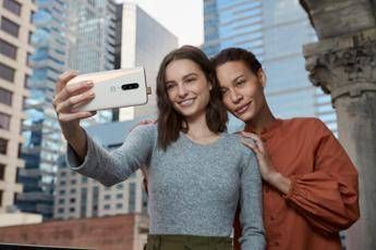 OnePlus rilancia sfida, con 7 Pro schermo e fotocamera al top OnePlus rilancia sfida, con 7 Pro schermo e fotocamera al top